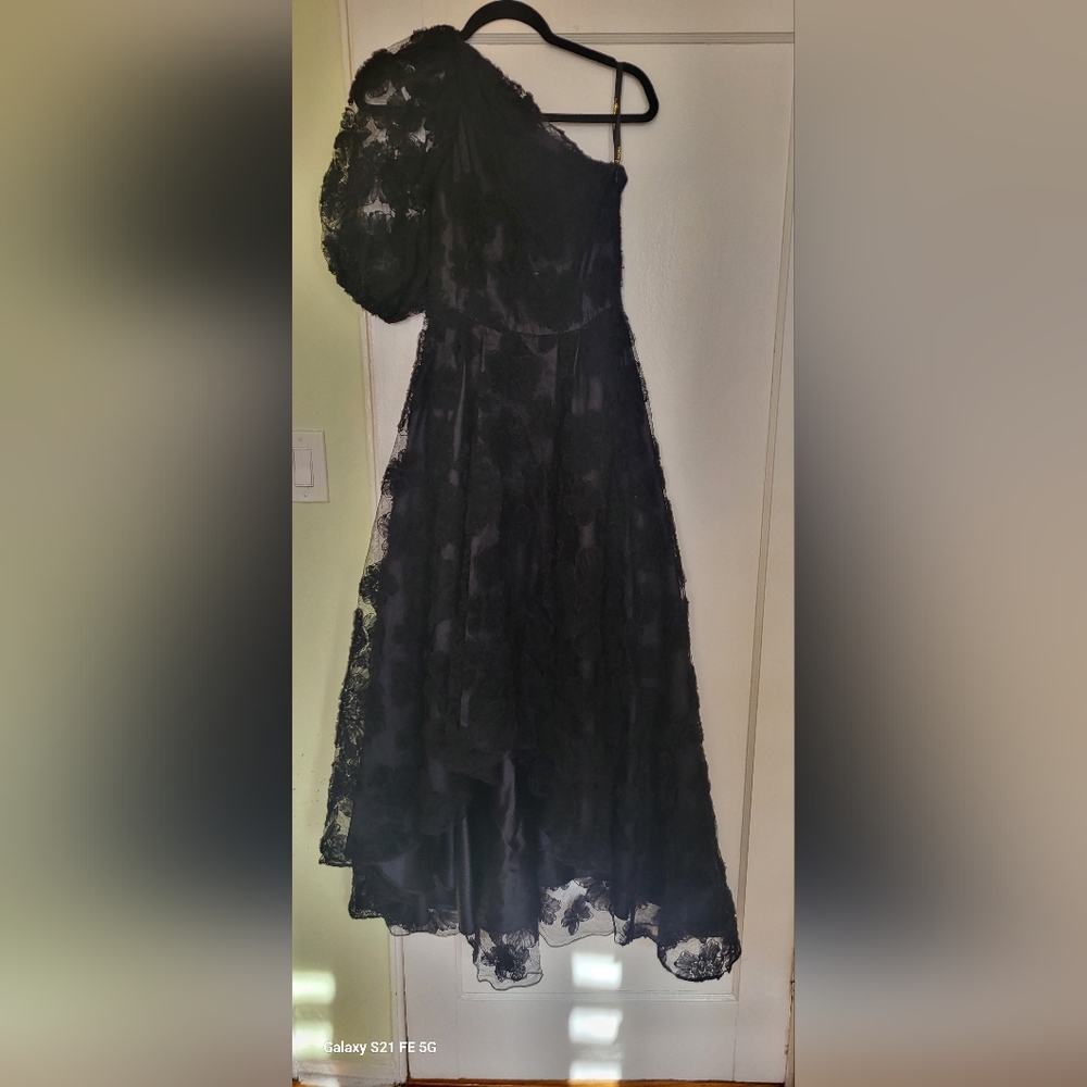 Shoshanna Elegant Black Lace One-Shoulder Dress Soze 4 In Very Good Condition